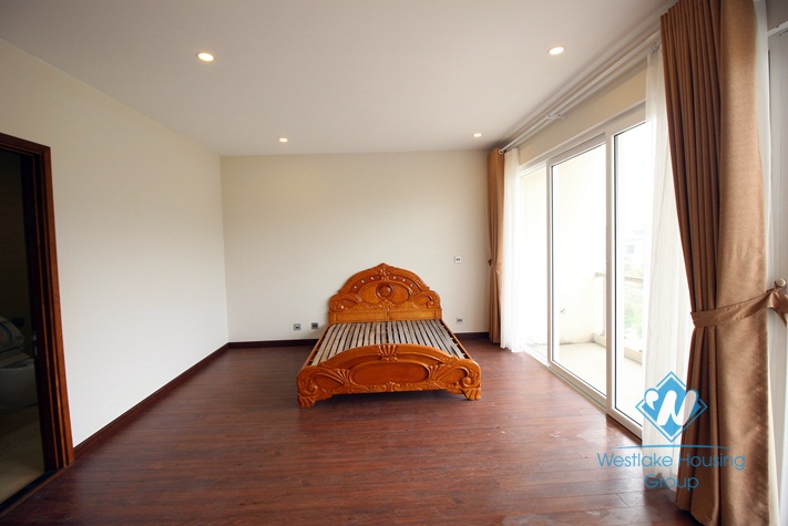 A spacious villa for rent in Q area, Ciputra